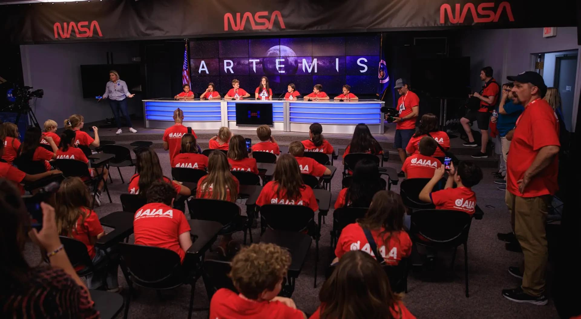 NASA ve SpaceX İş Birliğiyle Üniversite Öğrencilerine Açılan Büyük Fırsat: Citizen Science: Galactic Data Mining Programı! ile ilgili fırsat görseli