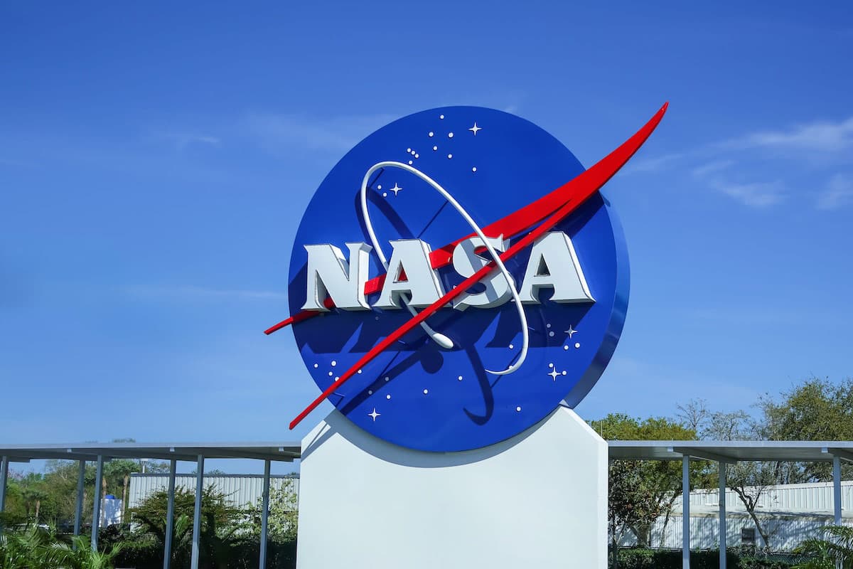 NASA ve SpaceX İş Birliğiyle Üniversite Öğrencilerine Açılan Büyük Fırsat: Citizen Science: Galactic Data Mining Programı! ile ilgili fırsat görseli